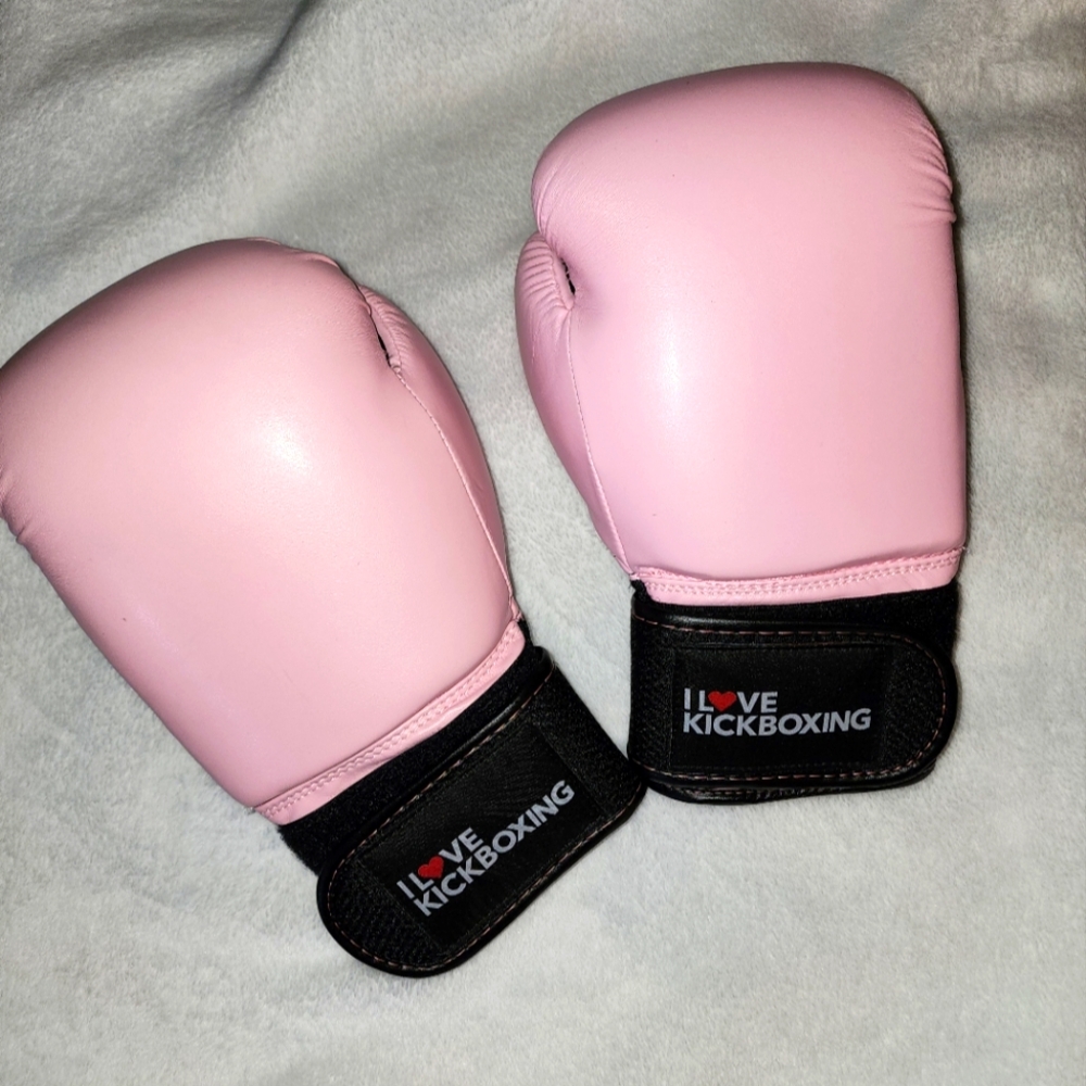 Century Sparring Gloves I LOVE KICKBOXING Boxing & Kickboxing PINK  12 OZ Fight